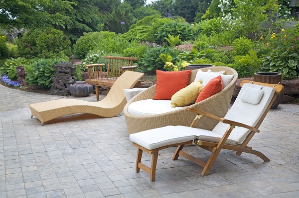 Outdoor Wicker Furniture…Choose Wisely