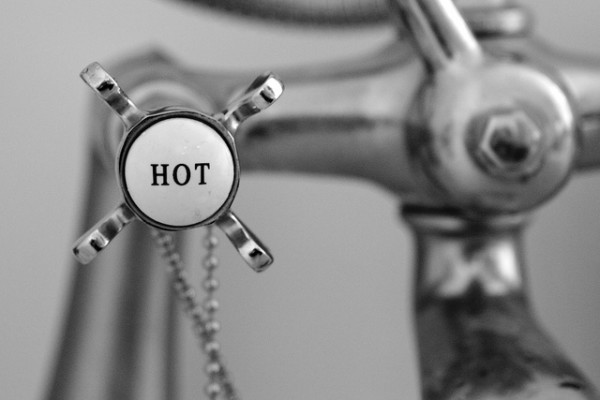 Hot tap