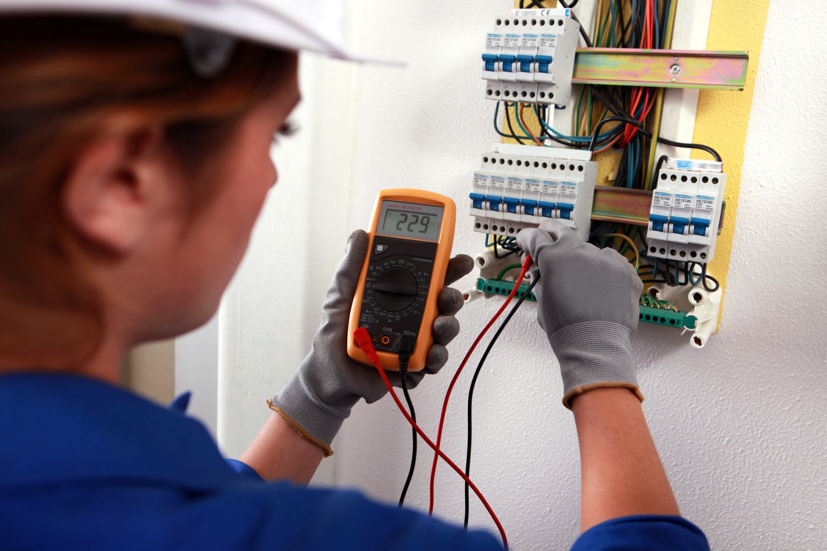 Useful Tips For Hiring The Best Electrical Installation Services