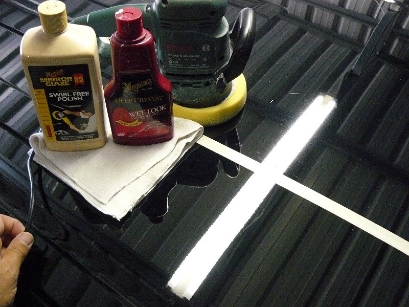 Use Car Wax For Black And White Cars