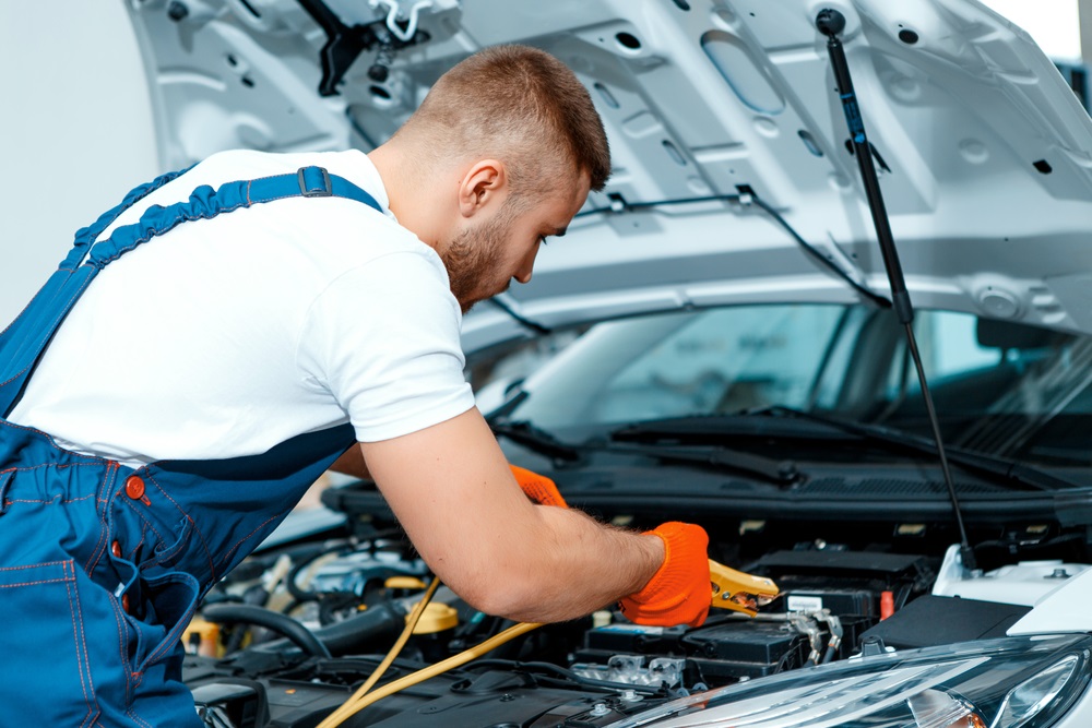 Why Would You Choose The BMW Service Centre For Maintaining Your Car?