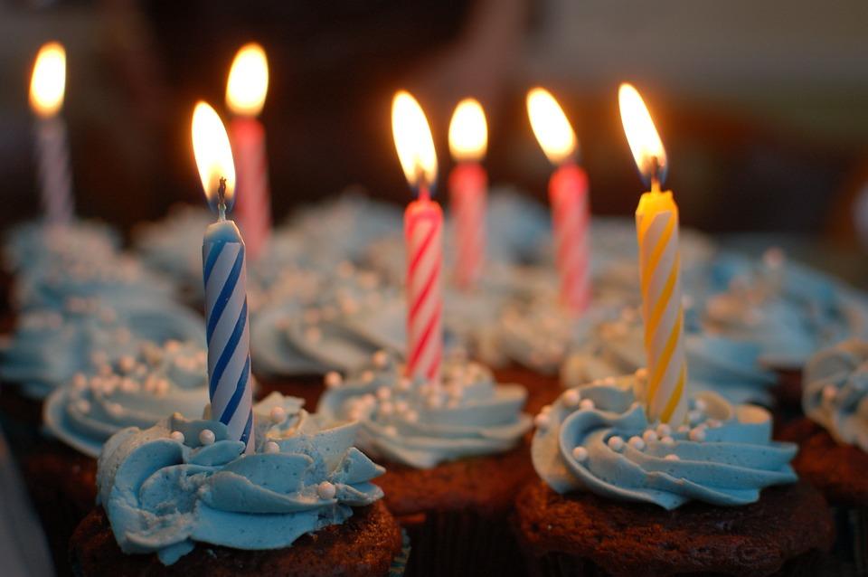 Looking for The Right Birthday Cake for Yourself? Here Are Some Tips