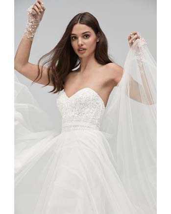 10 Wedding Dresses Perfect For Summer 2018