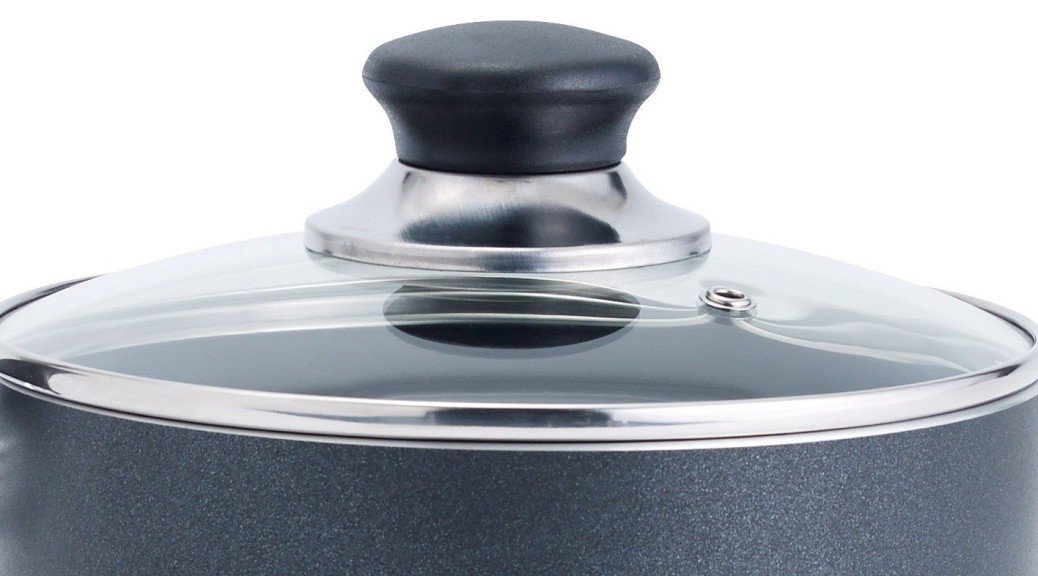 NON-STICK COOKING WITH T-FAL SAUCE POT