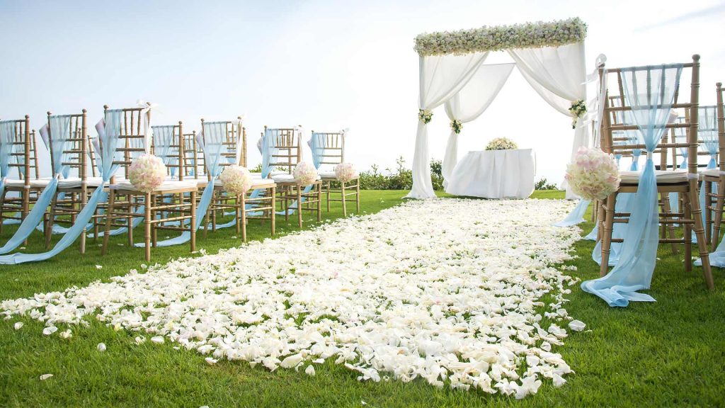 Five Things to Consider When Choosing A Wedding Venue