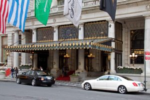 Luxury Trip to New York: How to Get Around and Where to Stay?